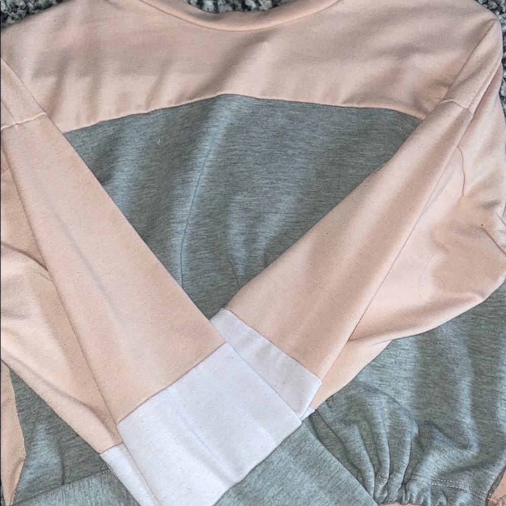 Crop crew neck